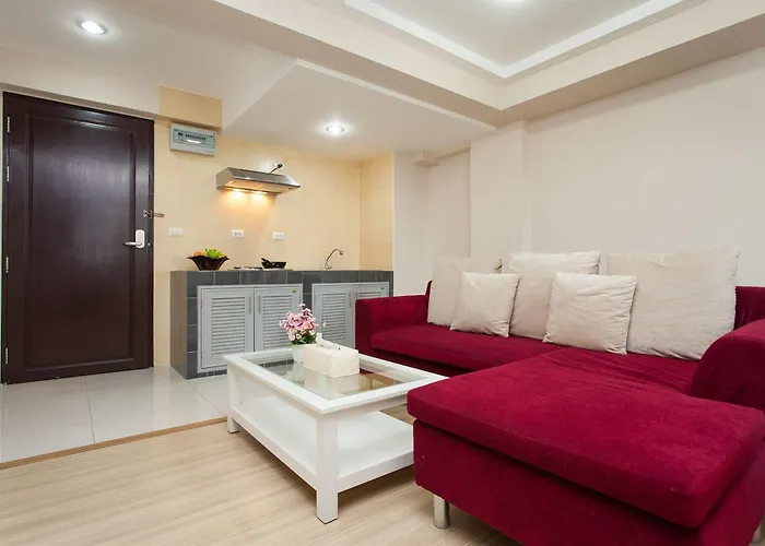 Alisha Hotel 2*
